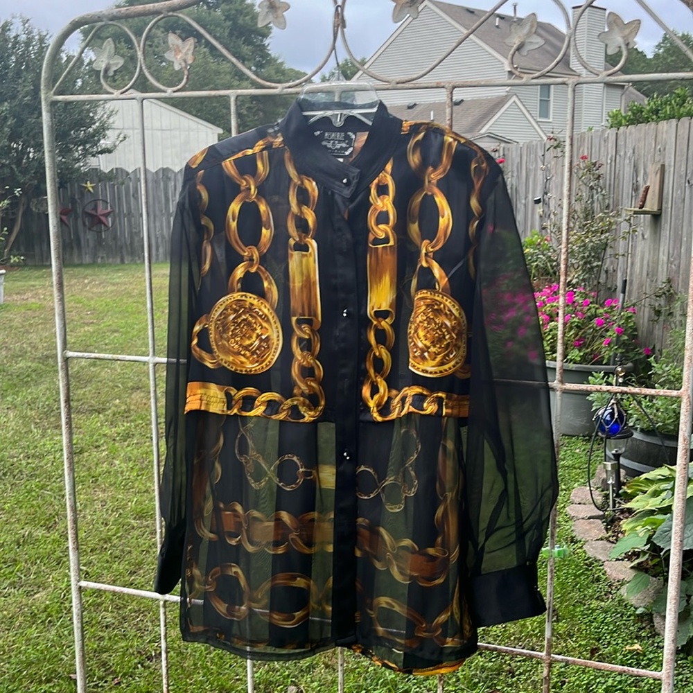 Mesmerize Kamikam blouse, size medium,100% polyester